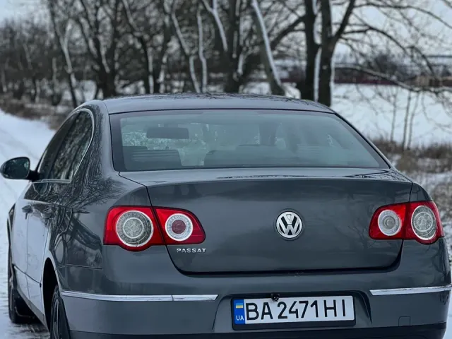 Volkswagen Passat - фото 5