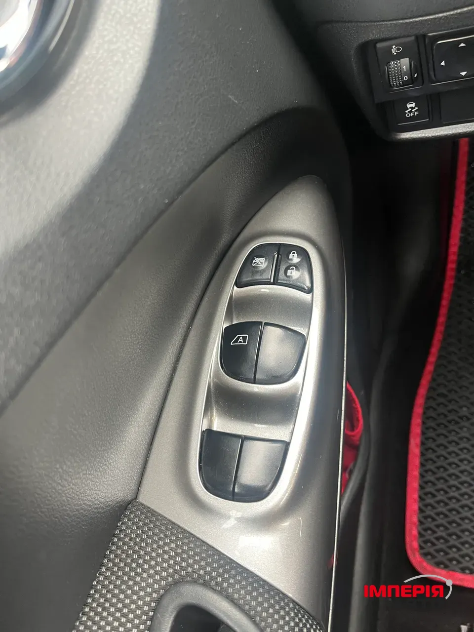 Nissan Juke - фото 12