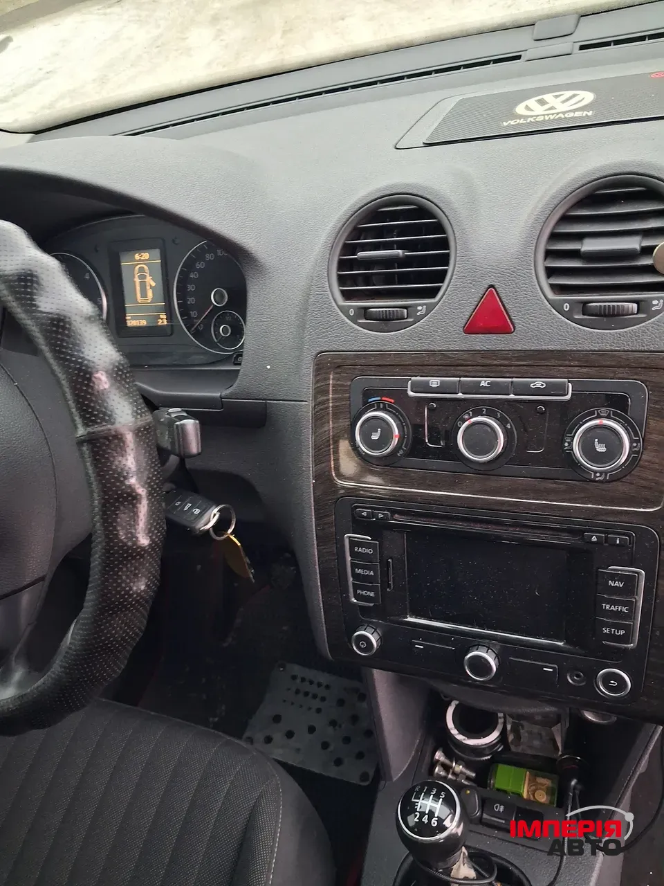 Volkswagen Caddy - фото 6