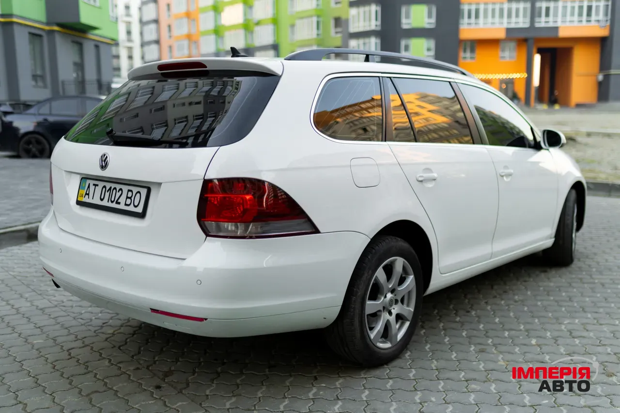 Volkswagen Golf - фото 7