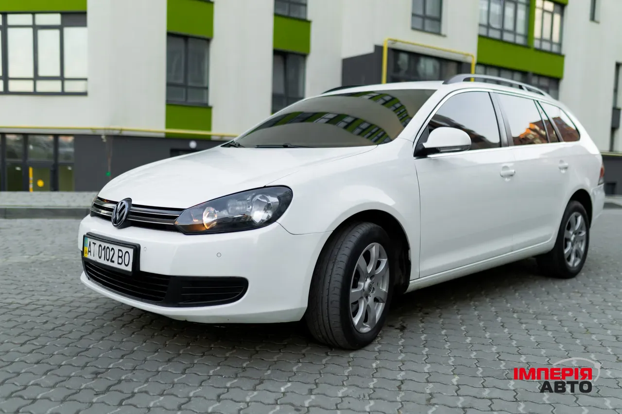 Volkswagen Golf - фото 11