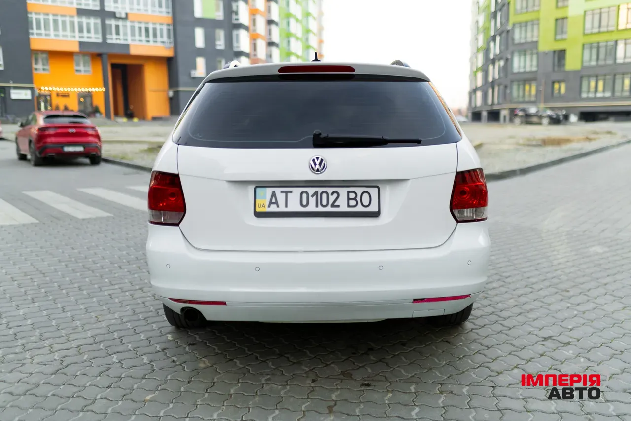 Volkswagen Golf - фото 9