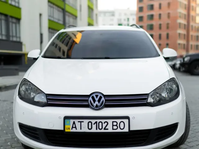 Volkswagen Golf - фото 4