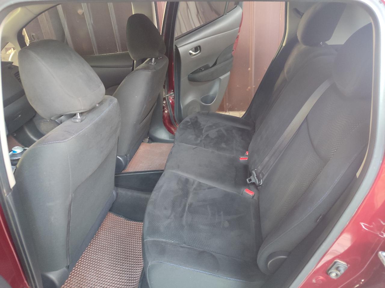 Nissan Leaf - фото 1