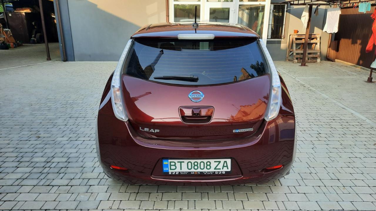 Nissan Leaf - фото 6