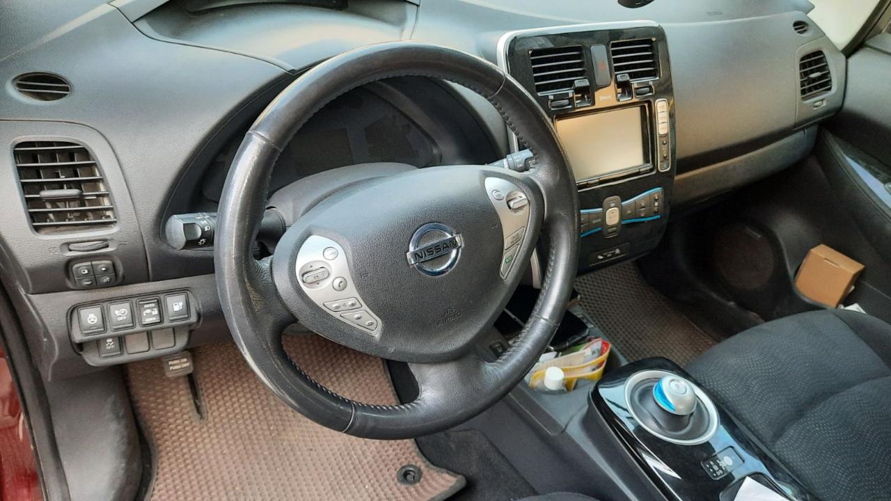 Nissan Leaf - фото 11
