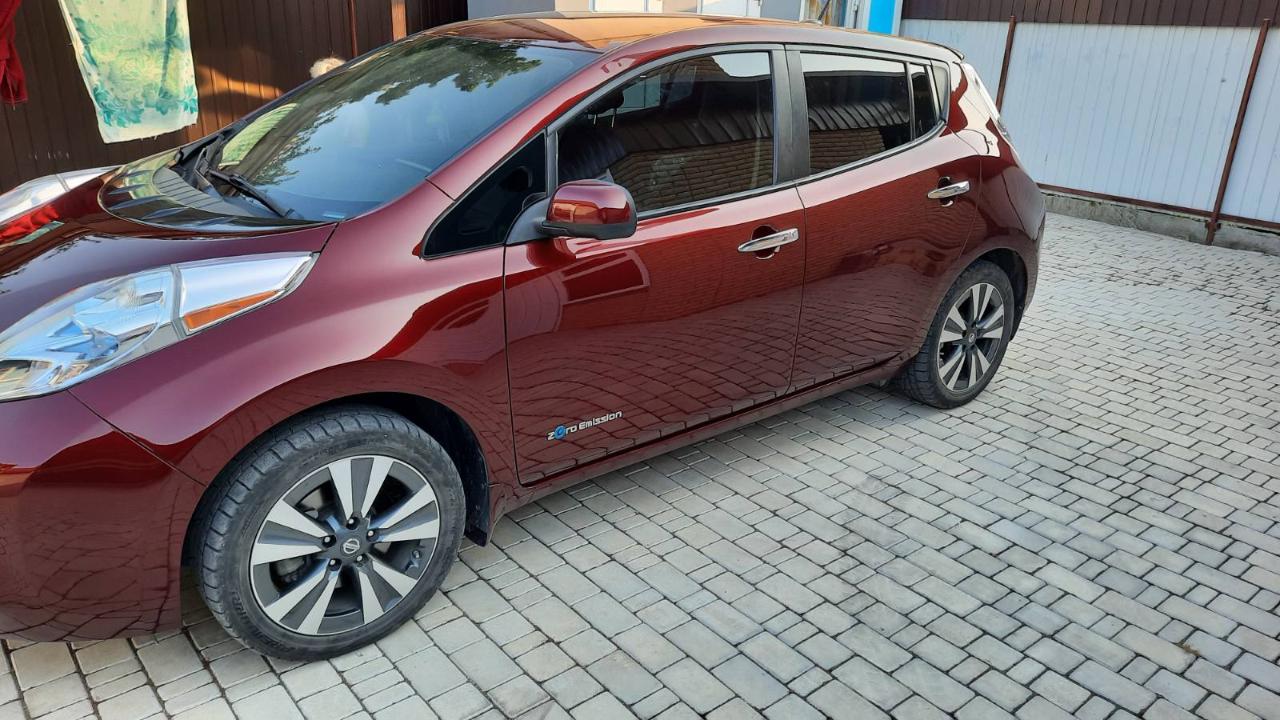 Nissan Leaf - фото 4