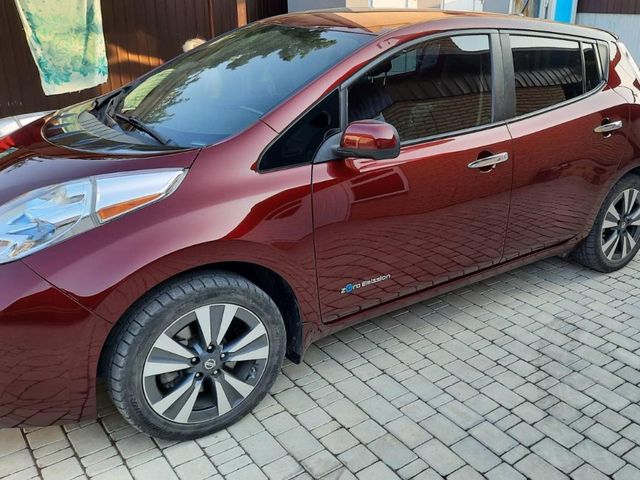 Nissan Leaf - фото 4