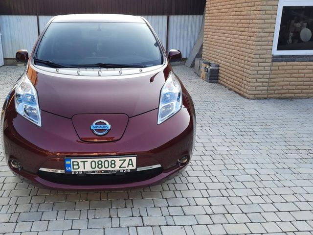 Nissan Leaf - фото 5