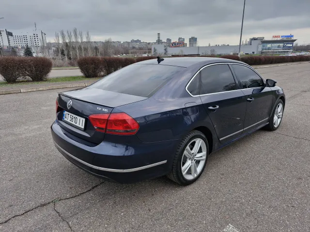 Volkswagen Passat - фото 4
