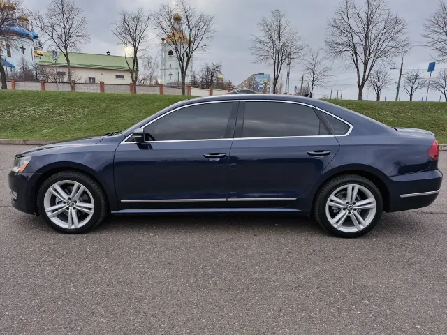 Volkswagen Passat - фото 3