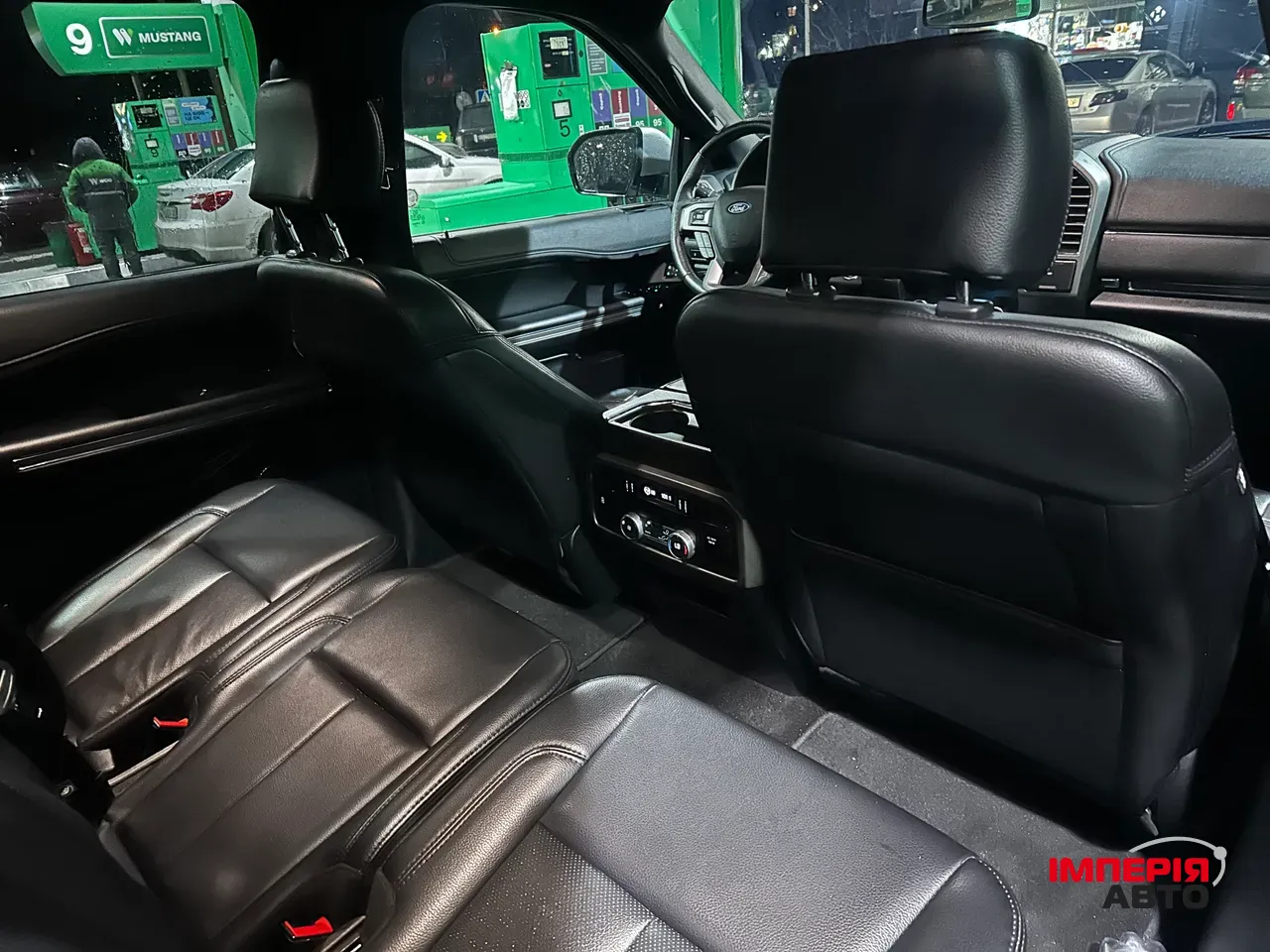 Ford Expedition - фото 14