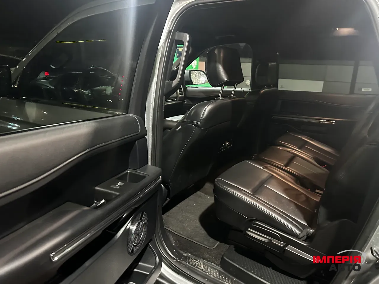 Ford Expedition - фото 16