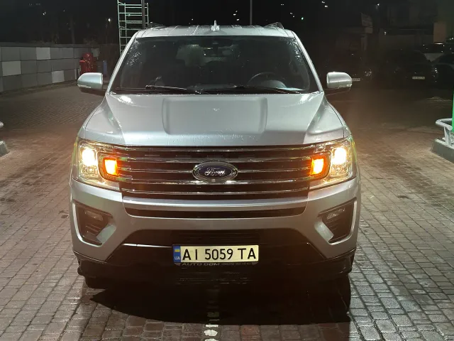 Ford Expedition - фото 3