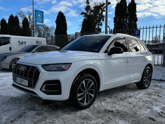 Audi Q5 - фото 1
