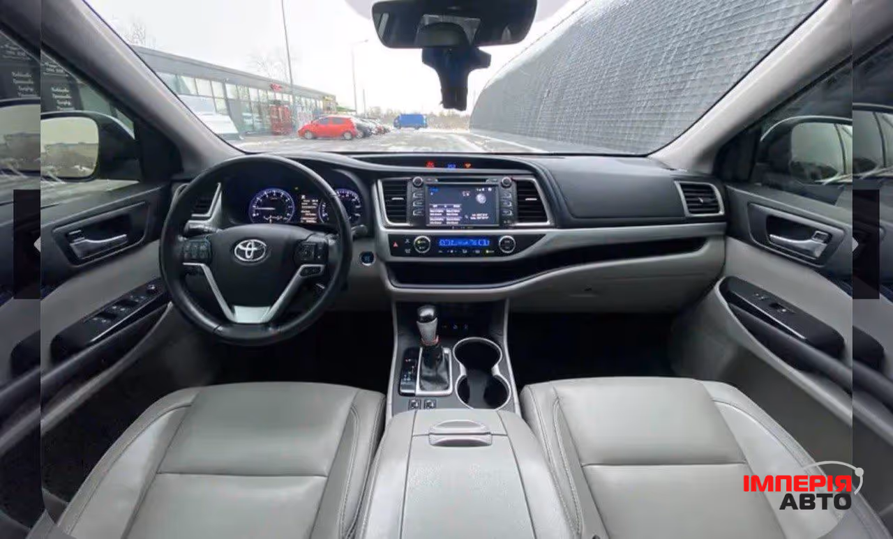 Toyota Highlander - фото 7