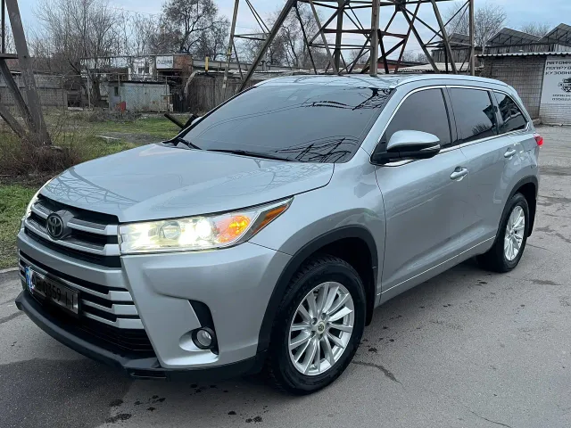 Toyota Highlander - фото 3