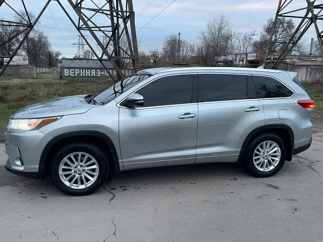 Toyota Highlander - фото 5