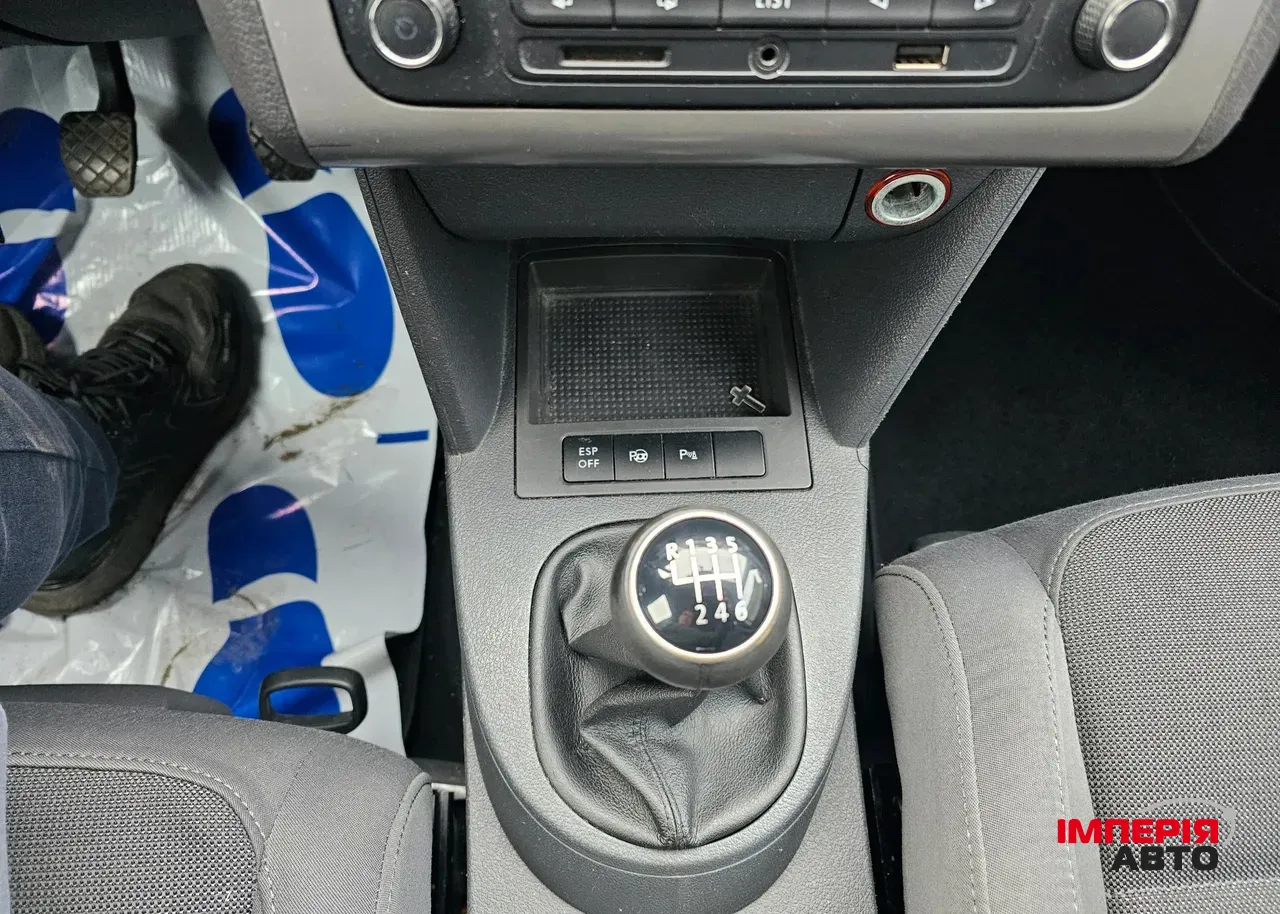 Volkswagen Touran - фото 3