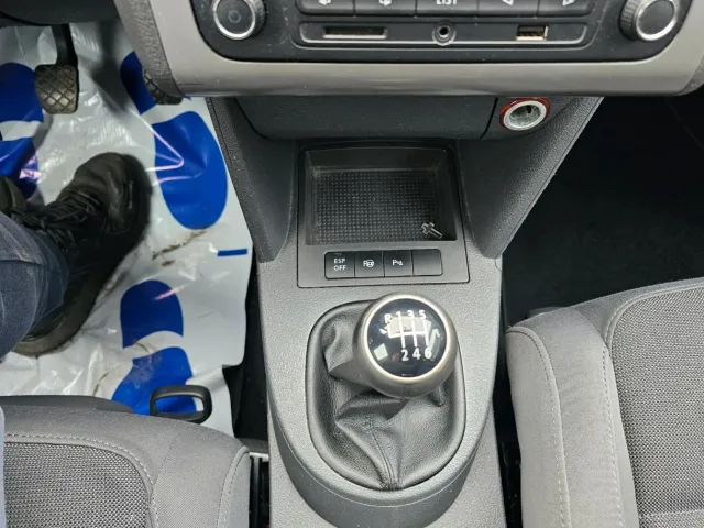 Volkswagen Touran - фото 3