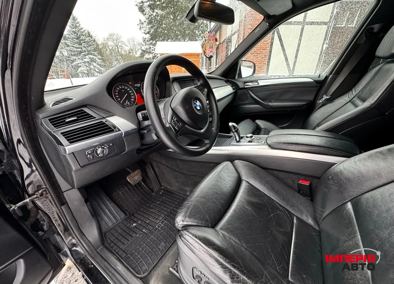 BMW X5 - фото 10
