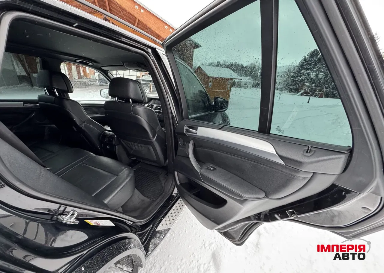 BMW X5 - фото 7