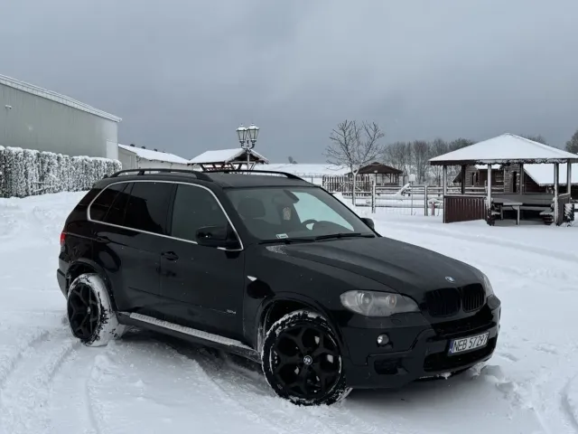 BMW X5 - фото 2