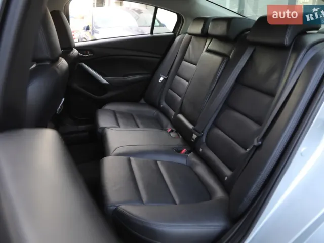 Mazda 6 - фото 5