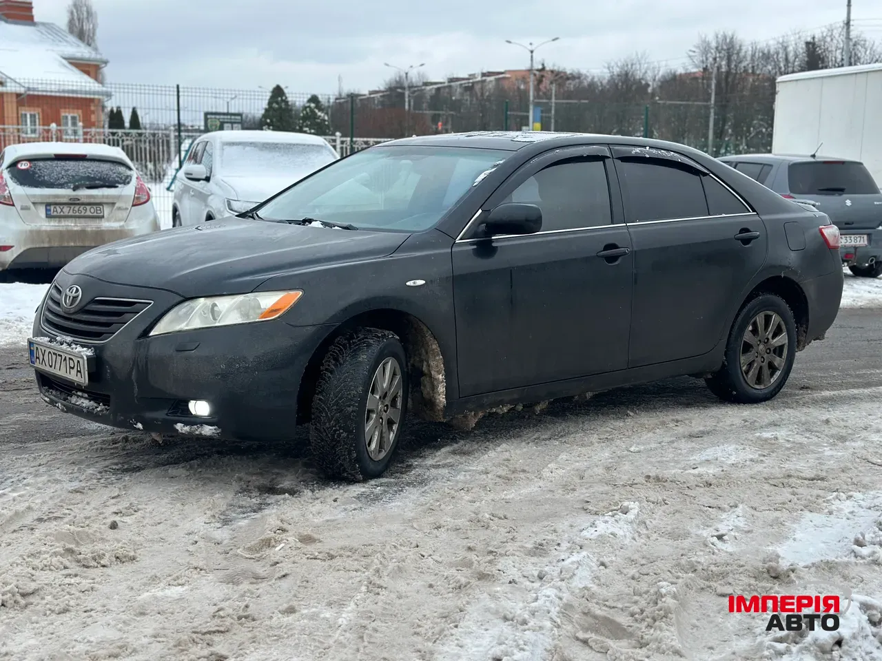 Toyota Camry - фото 3