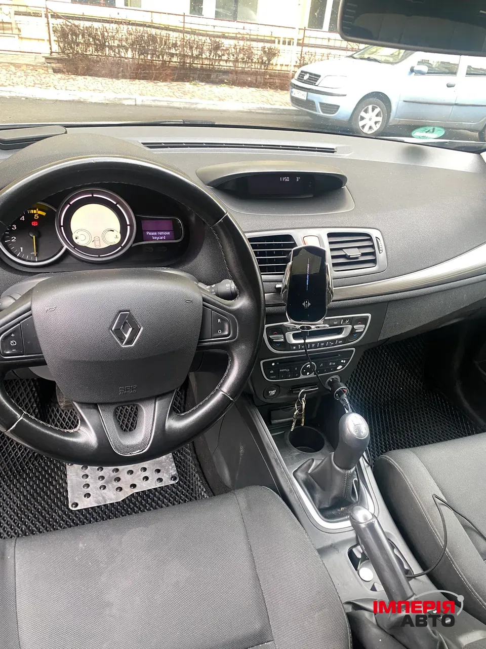 Renault Megane - фото 11