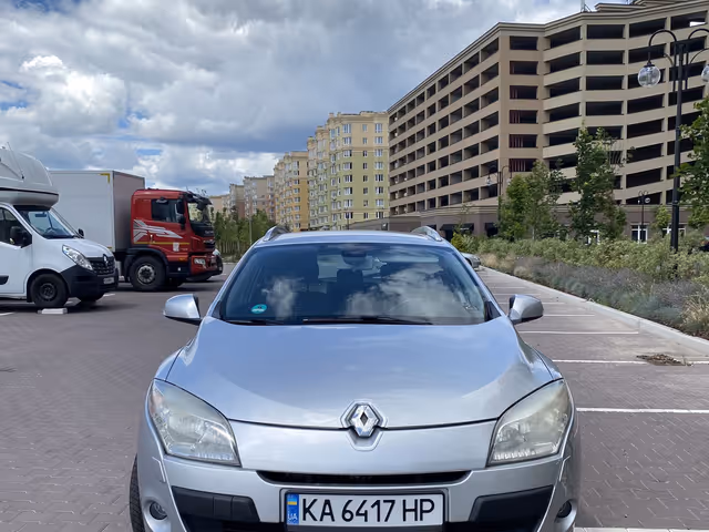 Renault Megane - фото 3