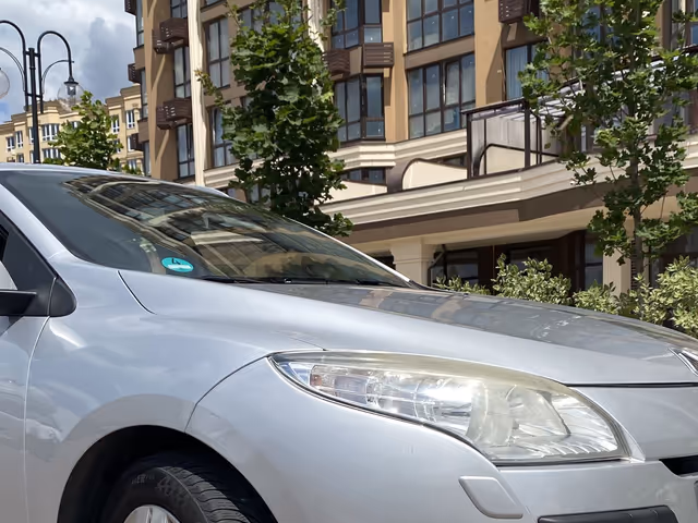 Renault Megane - фото 4