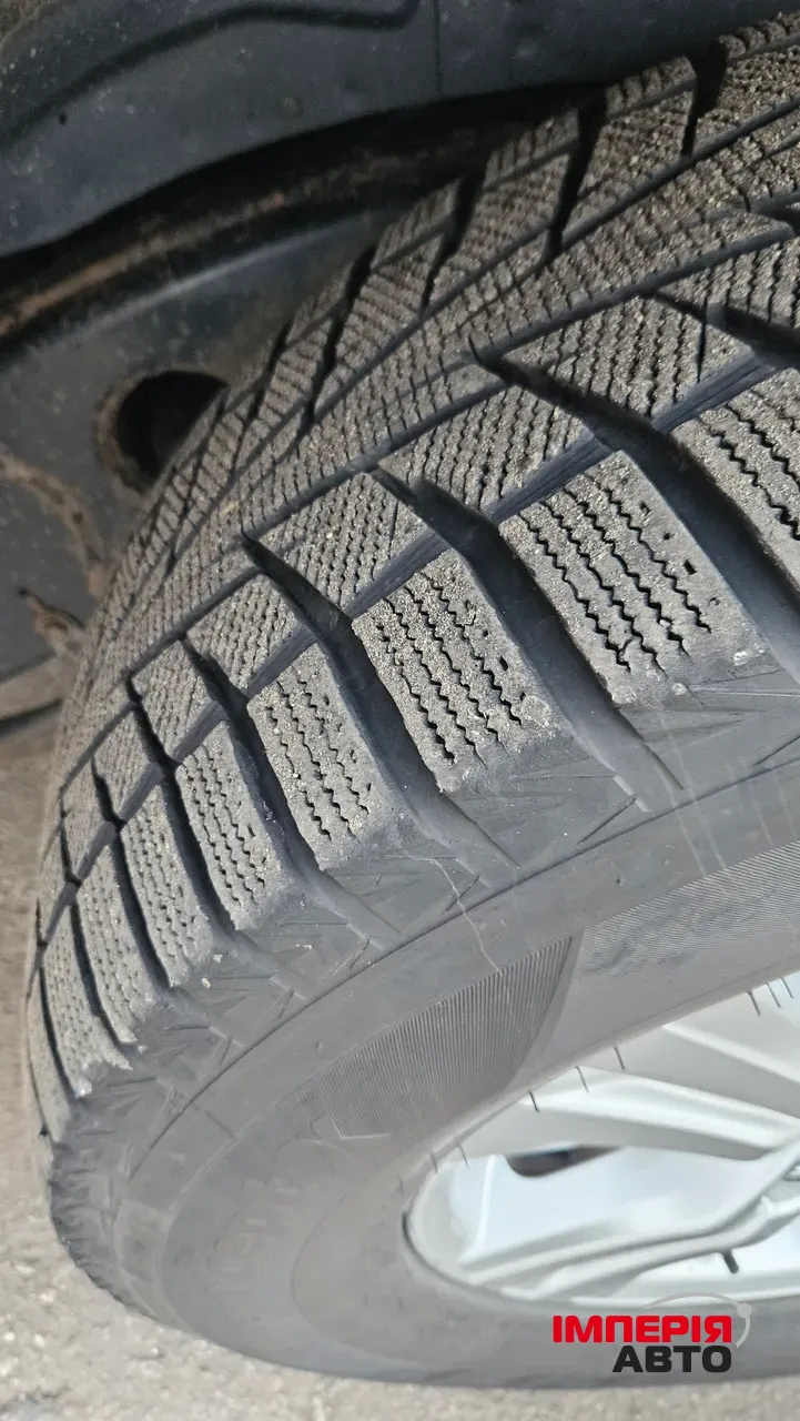 Lexus LX - фото 9