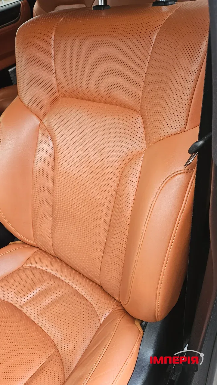 Lexus LX - фото 14