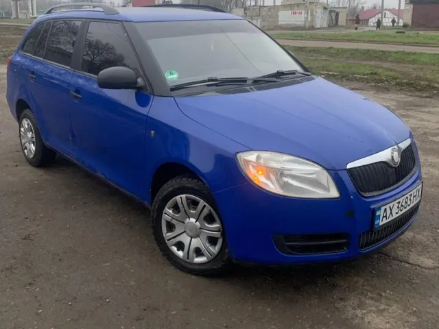 Skoda Fabia - фото 1
