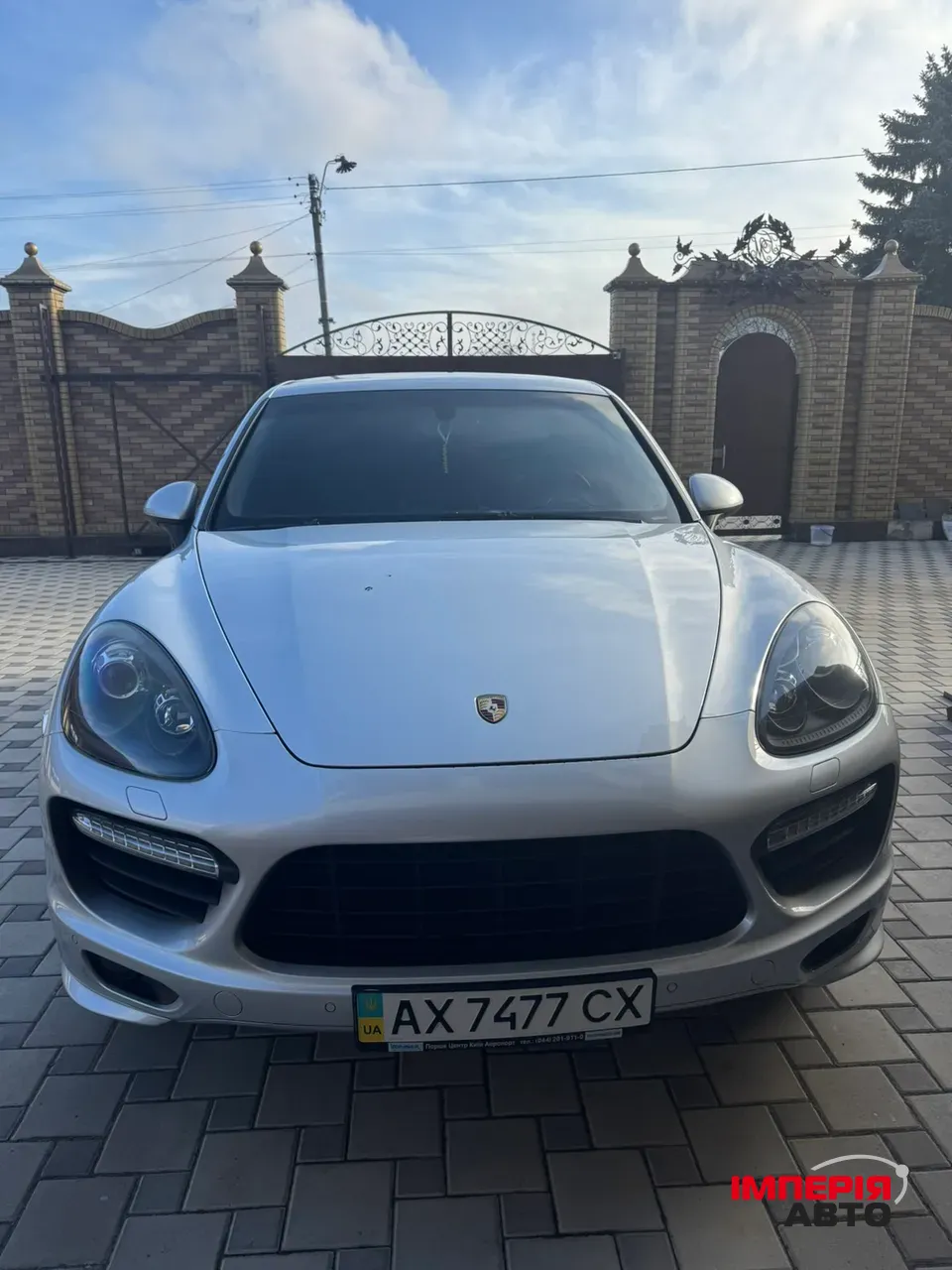 Porsche Cayenne - фото 1