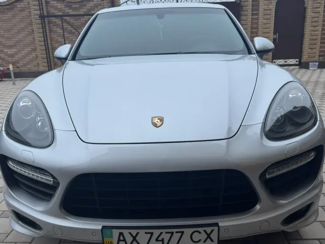 Porsche Cayenne - фото 4