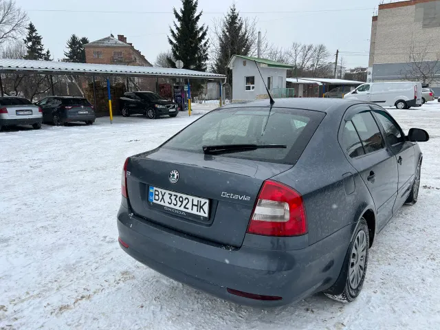 Skoda Octavia - фото 4