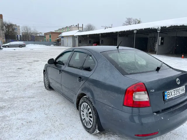 Skoda Octavia - фото 3