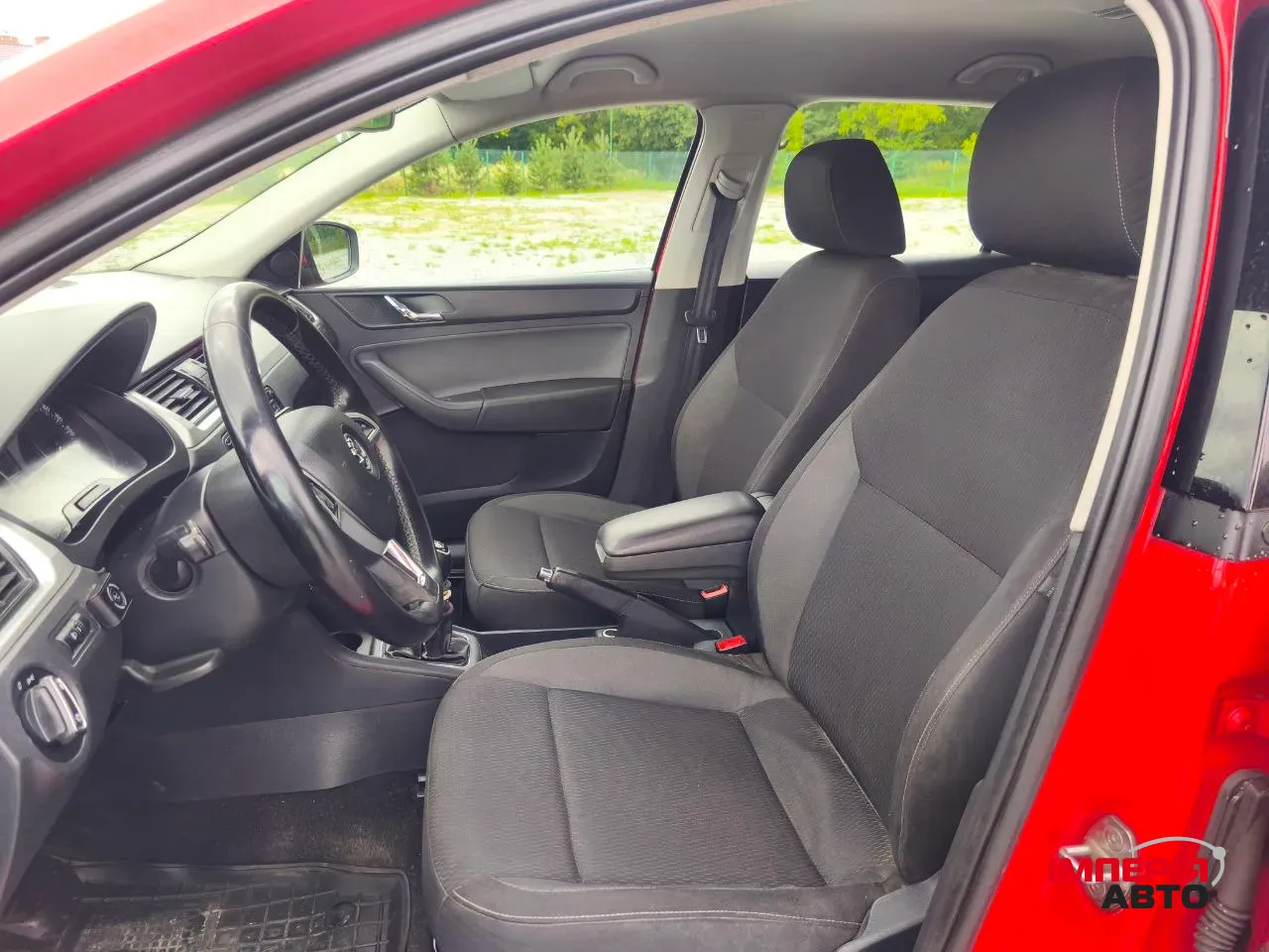 Skoda Rapid - фото 7