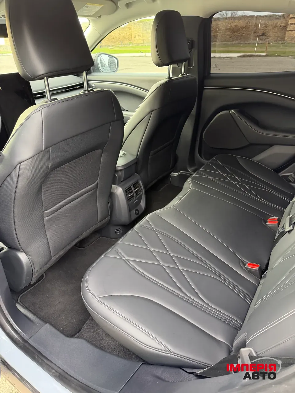 Ford Mustang Mach-E - фото 7