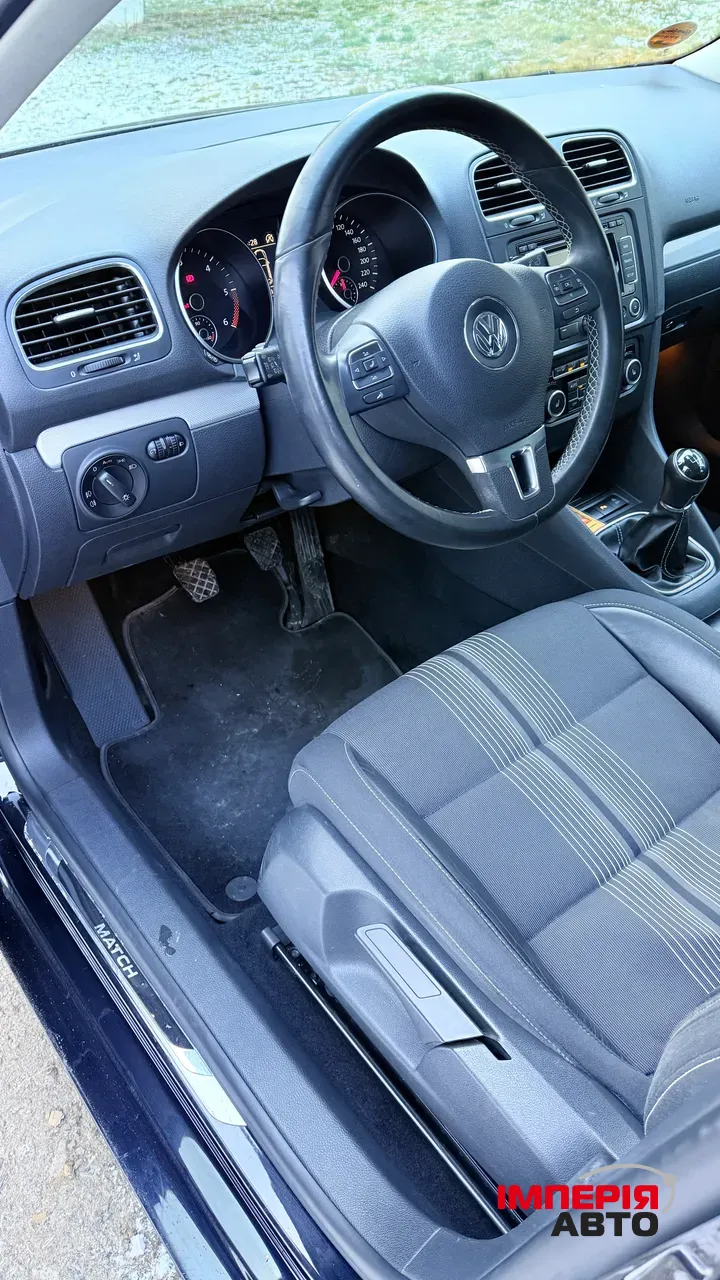 Volkswagen Golf - фото 21