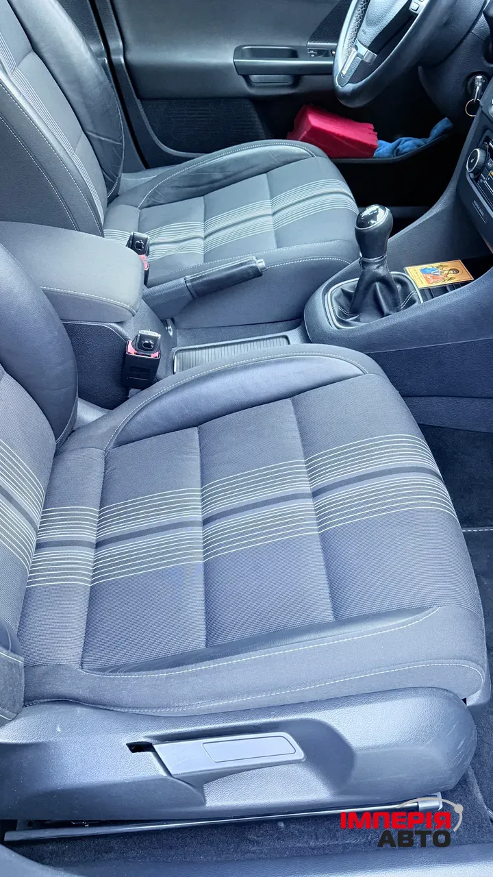 Volkswagen Golf - фото 25