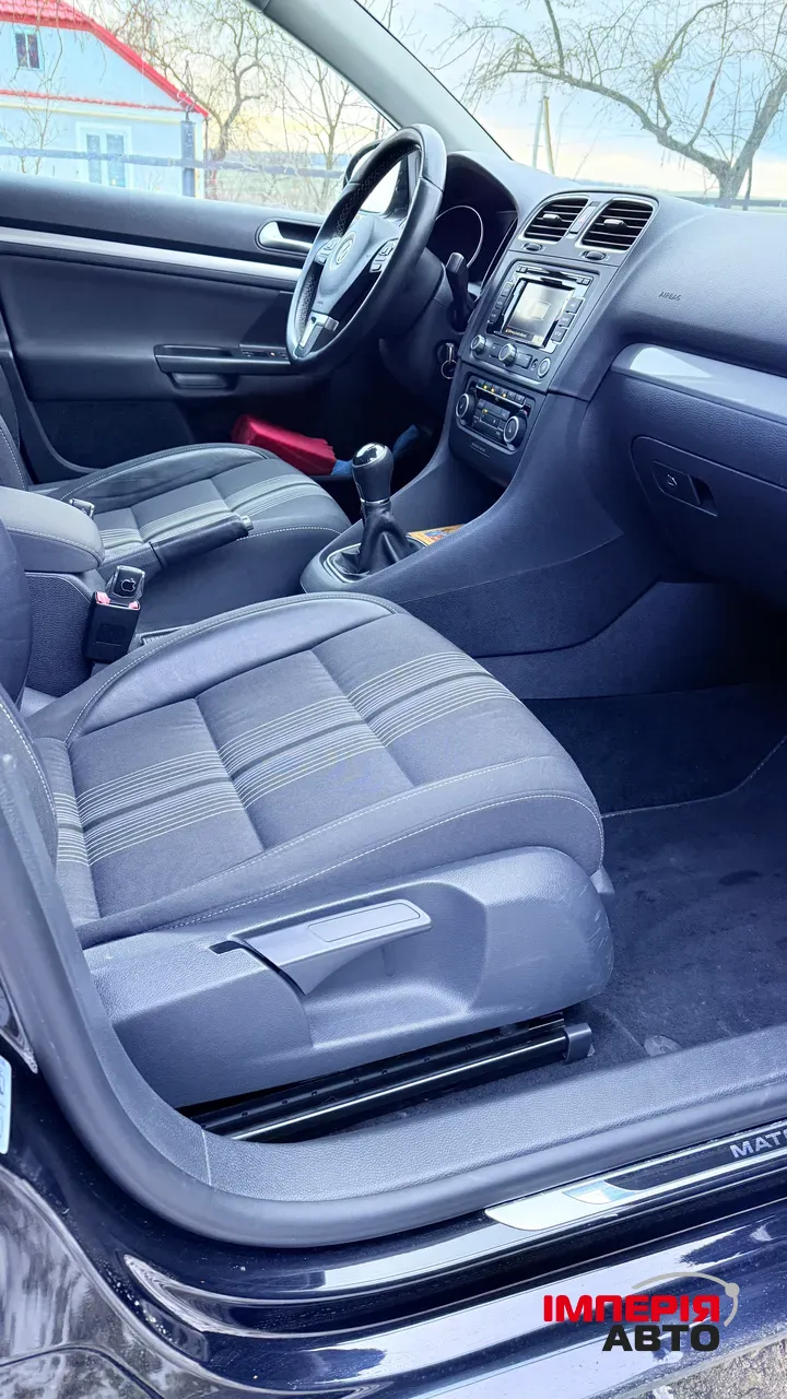 Volkswagen Golf - фото 26