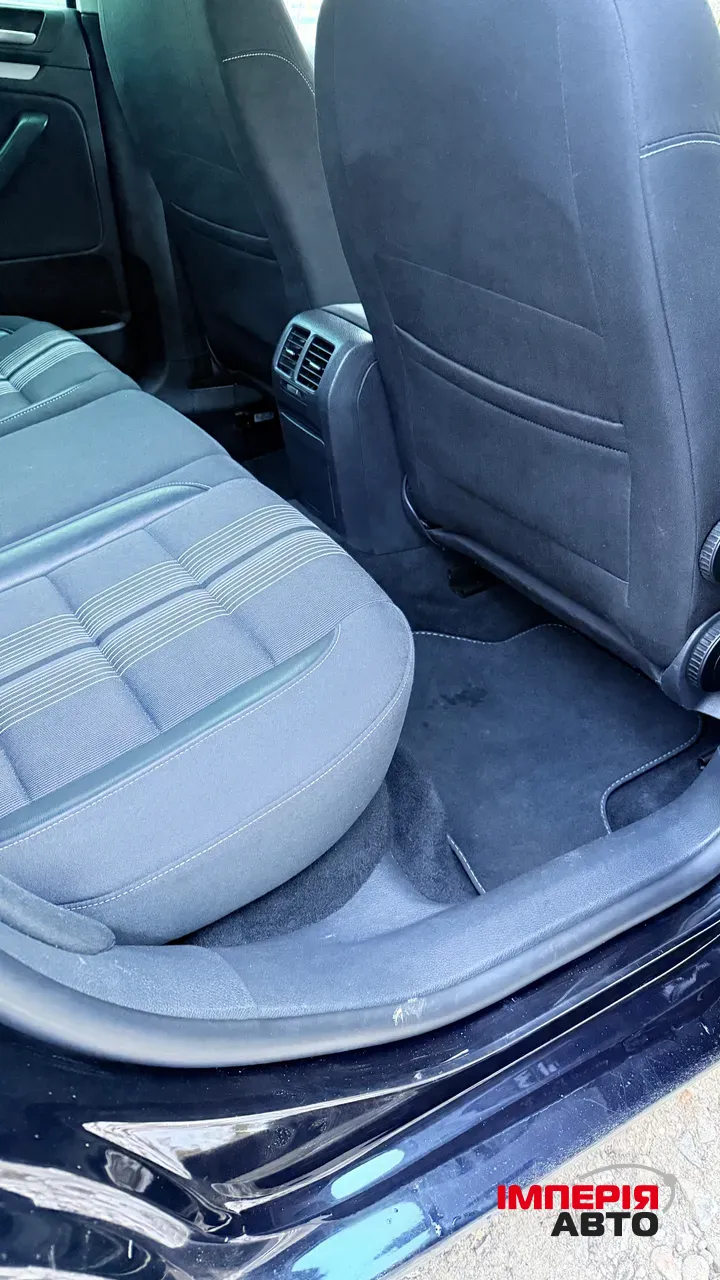 Volkswagen Golf - фото 30