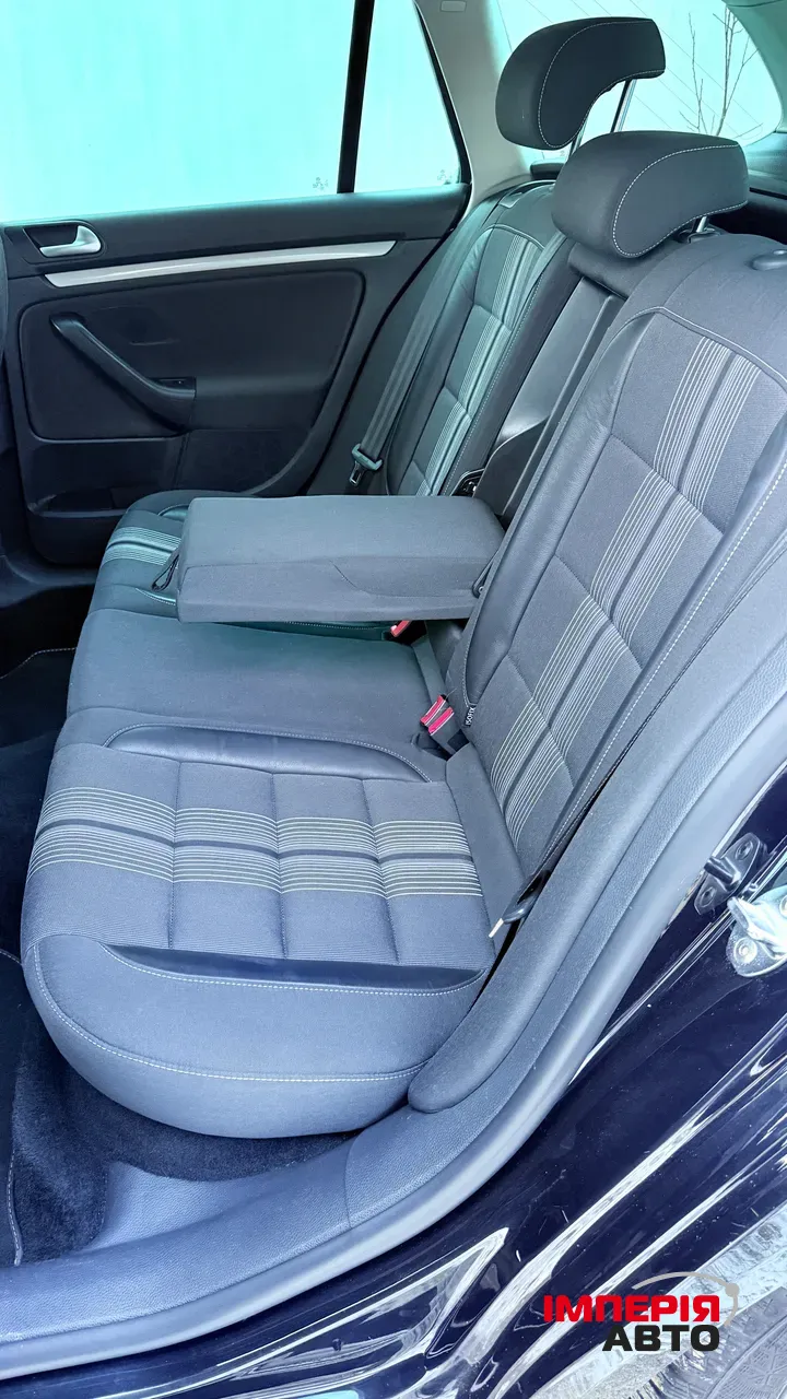 Volkswagen Golf - фото 23