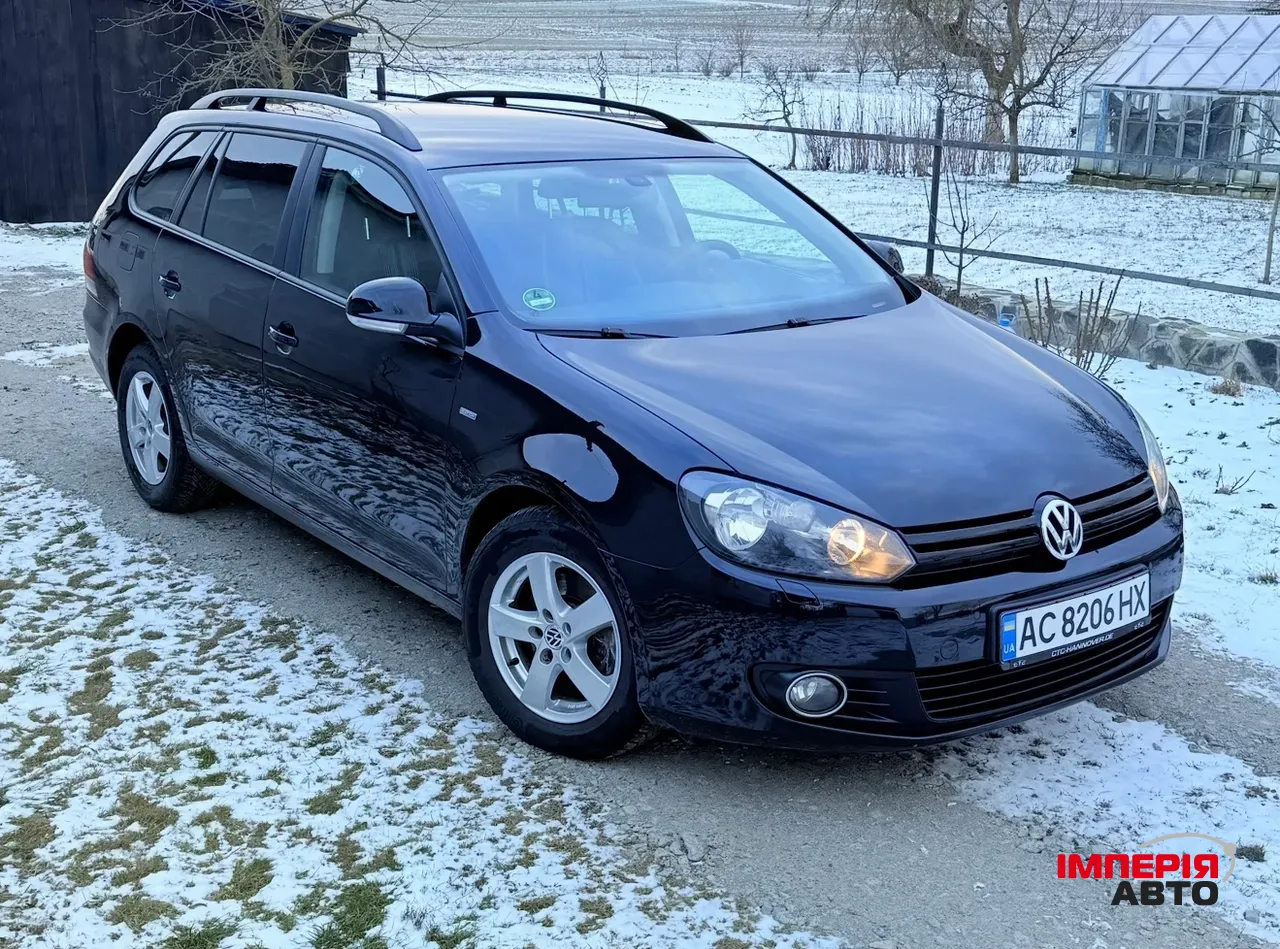 Volkswagen Golf - фото 8