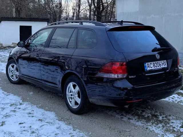Volkswagen Golf - фото 5