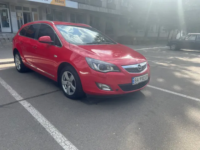 Opel Astra - фото 2