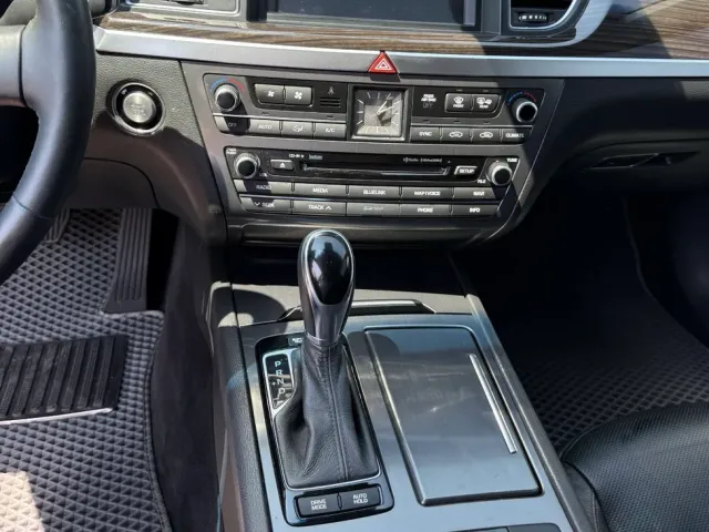 Genesis G80 - фото 4